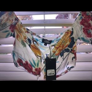 LF Off-The-Shoulder Floral Tie Crop